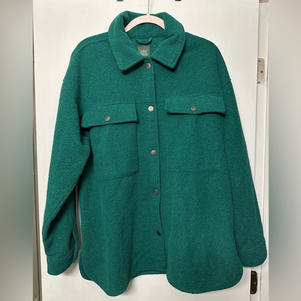 Oversized Fuzzy Emerald Green Shirt
Jacket / Shacket - size L